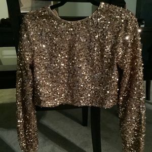 BOOHOO size 6 gold top